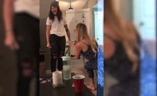 Cette demande en mariage est complètement improbable - Le Rewind