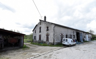 La maison de Montzéville (Meuse), dans laquelle le ravisseur présumé de Berenyss a été interpellé, mardi 28 avril.