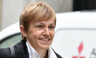 Emmanuelle Mignon, arrive à une audience judiciaire au tribunal à Paris, le 2 février 2016