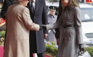 Le Royaume-Uni a déroulé mercredi le tapis rouge pour Nicolas Sarkozy et son épouse Carla, qui ont entamé en fin de matinée une visite d'Etat de deux jours avec l'espoir affiché de lancer une "nouvelle fraternité franco-britannique".