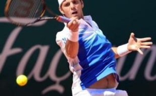 Le Français Paul-Henri Mathieu a échoué samedi en demi-finale du tournoi de Munich dont il était la tête de série N.1, éliminé après plus de trois heures de jeu par l'Italien Simone Bolelli.