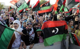 Dix pour cent des sièges de l'Assemblée constituante libyenne qui doit être élue en juin seront réservés aux femmes, selon un projet de loi électorale rendu public lundi, qui a déclenché la fureur des défenseurs des droits des femmes.