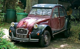Une 2CV de 1981 neuve!
