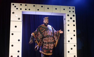 Dieudonné n'a "aucun remords", jure ne pas être antisémite et voit dans le sionisme une cause du "malheur de ce monde", dit-il au magazine Causeur, dans sa première interview accordée à un média français depuis le début de la polémique sur son dernier spectacle.