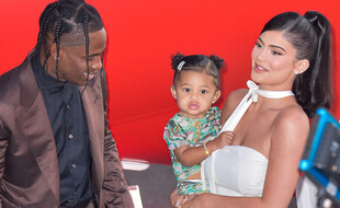 Le rappeur Travis Scott, sa fille Stormi et la maman et femme d'affaires Kylie Jenner