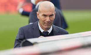 Zinédine Zidane finira-t-il sur le banc du PSG?
