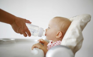 Illustration de produits infantiles.