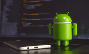 Pour vous aider à choisir, voici un comparatif des meilleurs smartphones Android face à l'Apple iPhone X