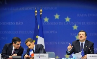 Près de 60% des Français souhaitent que les pays de l'Union européenne (UE) "impulsent des politiques communes" ou "renforcent la coordination" face à la crise économique, mais 33% disent préférer des solutions nationales, selon un sondage CSA à paraître mardi.
