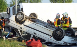Chaque semaine en 2010, seize jeunes ont perdu la vie sur les routes.