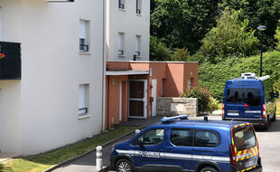 Le corps des deux fillettes avait été trouvé à leur domicile dans la commune du Relecq-Kerhuon
