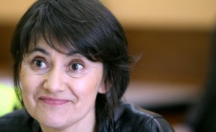 Nathalie Arthaud, candidate de Lutte ouvrière à la présidentielle, a jugé vendredi que François Hollande, en "gestionnaire rigoureux du capitalisme", n'avait "rien à dire aux travailleurs, si ce n'est pour leur promettre des sacrifices".