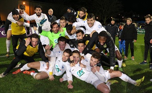 Les joueurs de Saint-Malo après leur qualification à Avranches, le 2 janvier 2016.