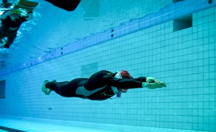 Morgan Bourc'his alterne les entraînements en mer et les séances en piscine.