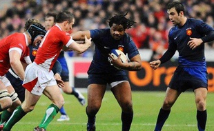 Le Français Mathieu Bastareaud, lors du match France - Pays de Galles, le 27 février 2009 au stade de France.