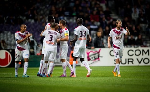 Les Girondins fêtent un but lors d'un derby de la Garonne joué à Toulouse en Coupe de la ligue le 28 octobre 2014. /LANCELOT_FLAF020/Credit:LANCELOT FREDERIC/SIPA/1410282351