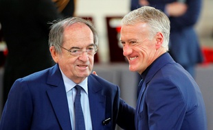 Le président de la FFF Noël Le Graët et le sélectionneur Didier Deschamps lors du match Turquie-France, le 8 juin 2019.