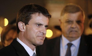 Le ministre de l'Intérieur Manuel Valls s'en est vivement pris jeudi sur France 2 à Jérôme Cahuzac dont le mensonge "coûte cher", et a de nouveau réfuté toute intervention dans l'enquête sur le compte caché de l'ex-ministre du Budget.