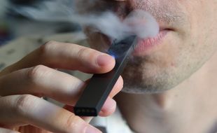 Une cigarette électronique. (illustration)