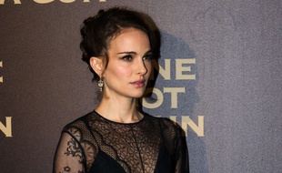 L'actrice Natalie Portman à la première de «Jane Got A Gun» à Paris le 24 janvier 2016
