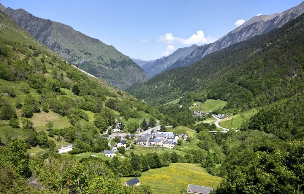 Hautes-Pyrénées : Un couple de randonneurs dans un état critique après avoir été foudroyé