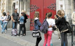 Les effectifs stagnent à nouveau.