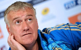 L'entraîneur de Marseille Didier Deschamps a estimé vendredi qu'une éventuelle victoire en finale de la Coupe de la Ligue, samedi contre Lyon, ne sauverait "rien du tout" de sa saison médiocre en L1, tout en soulignant qu'il s'agit d'un "match à part" qui "sort du quotidien".