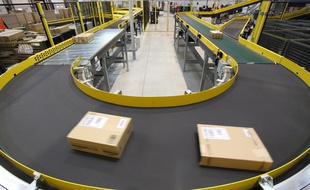 Dans le centre logistique de Chalon-sur-Saône, en Saône-et-Loire.