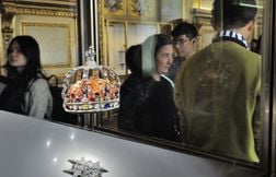 Les bijoux du Louvre mis à l’abri à la Banque de France après le cambriolag…