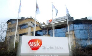 Le groupe pharmaceutique britannique GlaxoSmithKline (GSK) a annoncé mercredi qu'il allait restructurer davantage ses activités en Europe où les plans d'austérité pèsent sur ses ventes, après avoir publié un bénéfice net en baisse pour 2012.