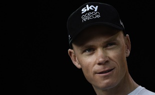 Christopher Froome, ici lors de la cérémonie de présentation du Tour de France, jeudi à La Roche-sur-Yon.