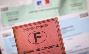 Un permis de conduire. Illustration.