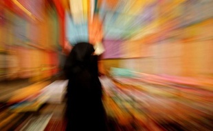 Un tribunal spécial en Arabie saoudite a condamné samedi une Saoudienne, membre d'Al-Qaïda, à 15 ans de prison, lors du premier procès d'une femme liée au réseau terroriste dans le royaume, a rapporté l'agence de presse officielle Spa.