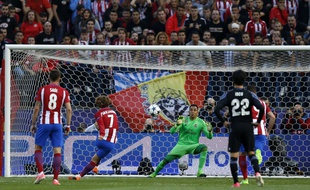 Antoine Griezmann a inscrit un penalty chanceux lors de la demi-finale retour Atlético Madrid-Real Madrid, le 10 mai 2017.