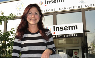 A Lille, le 11 octobre 2016 - La chercheuse américaine Brooke Tata,est post-doctorante au laboratoire du développement et plasticité du cerveau neuroendocrine de l'université de Lille. Elle travaille sur l'infertilité.