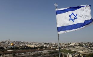 Le drapeau israélien au dessus de Jérusalem, le 22 janvier 2018.