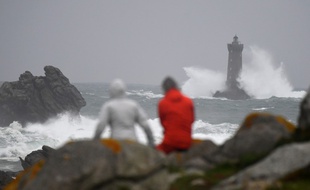 De fortes rafales de vent sont attendues jeudi en Bretagne.