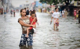 Inondations dévastatrices, pannes d'électricité et embouteillages monstres: de nombreuses mégalopoles asiatiques se débattent tant bien que mal contre la pression d'un développement économique rapide, d'une météo extrême et de l'exode des populations des campagnes.