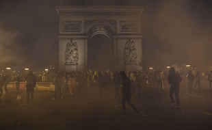 « Gilets jaunes » : Des peines « symboliques » pour le saccage de l’Arc de Triomphe (Archives)