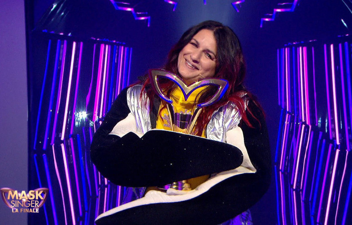 Larusso Tous Les Cris Les Sos Mask Singer » : « On sortira ma reprise de "Tous les cris les SOS" mardi »,  annonce Larusso