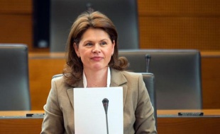 Le Parlement slovène a voté mercredi soir l'investiture du gouvernement de centre gauche du Premier ministre Alenka Bratusek, dont l'objectif prioritaire sera un assouplissement des mesures d'austérité votées par le précédent gouvernement conservateur du Premier ministre déchu, Janez Jansa.