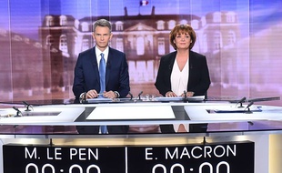 Christophe Jakubyszyn et Nathalie Saint-Cricq, mercredi, sur le plateau du débat.