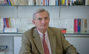 Le général Vincent Desportes, le 21 mai 2012 à Paris.