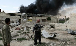 Deux raids aérien ont frappé le 4 mars 2016 les alentours de Douma, zone rebelle à l'est de Damas, la capitale syrienne