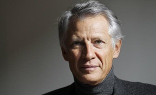 L'ex-Premier ministre Dominique de Villepin a qualifié dimanche les relations commerciales franco-chinoises de "marché de dupes", estimant que la France devait se battre pour établir "des règles du jeu", placer ses relations avec la Chine "sur un pied d'égalité".