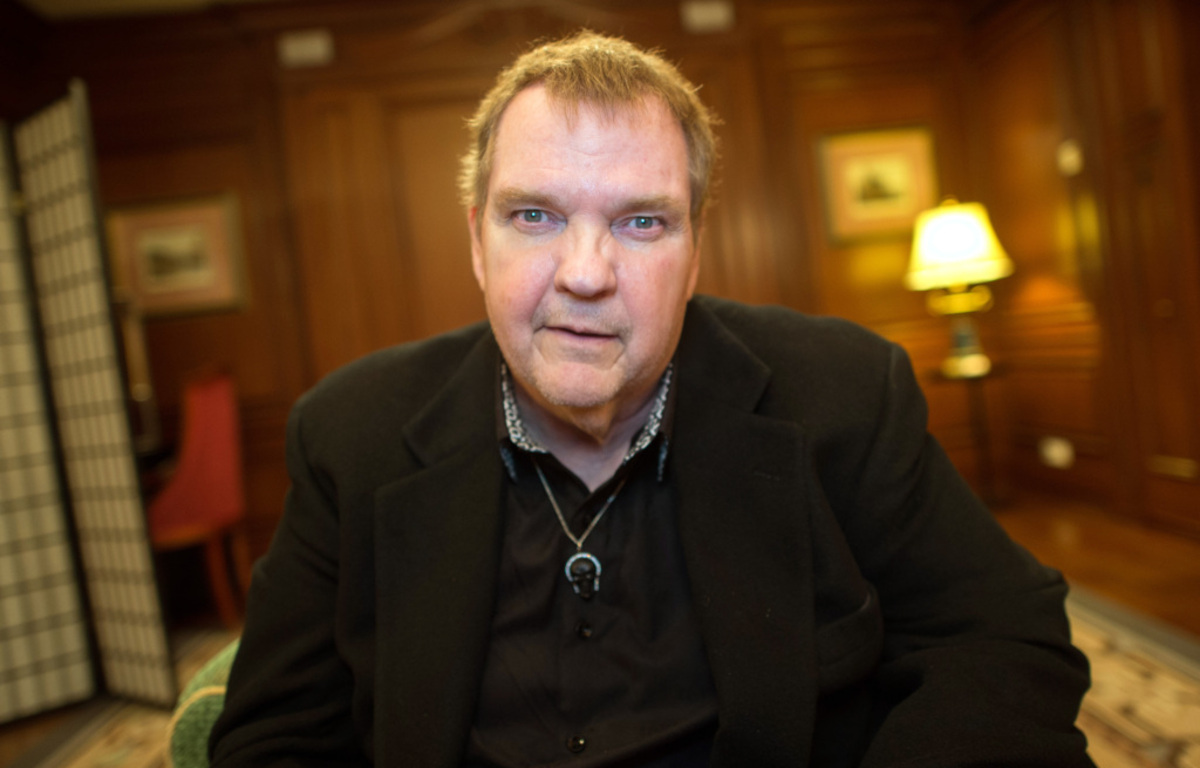 Après la mort de Meat Loaf, Howard Stern implore sa famille de prendre position pour le vaccin