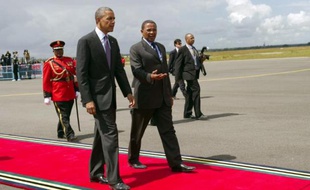 "Je vois l'Afrique comme la prochaine grande +success story+ mondiale et les Etats-Unis veulent être un partenaire de ce succès", a expliqué le président américain dans un discours à Dar es Salaam.