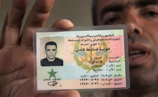 Un tribunal turc a prononcé dimanche la mise sous écrou de cinq suspects accusés d'avoir livré aux autorités syriennes un colonel déserteur de l'armée syrienne, exécuté en Syrie le mois dernier, et un autre syrien réfugiés en Turquie, a rapporté l'agence de presse Anatolie.