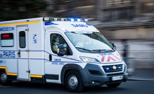 Un véhicule du Samu en intervention, le 25 août 2019, à Paris.