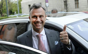 Le candidat du parti FPÖ, Norbert Hofer, e 24 avril 2016 à Vienne